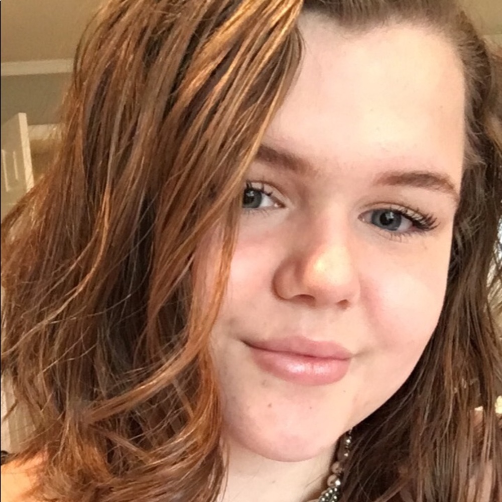 Meet your Posher, Isabella